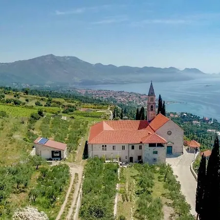Senka Πανσιόν Orebić